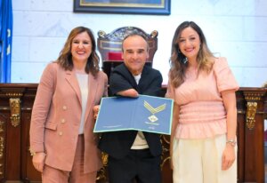Ricardo Ten fue reconocido por sus logros en paraciclismo en Valencia.