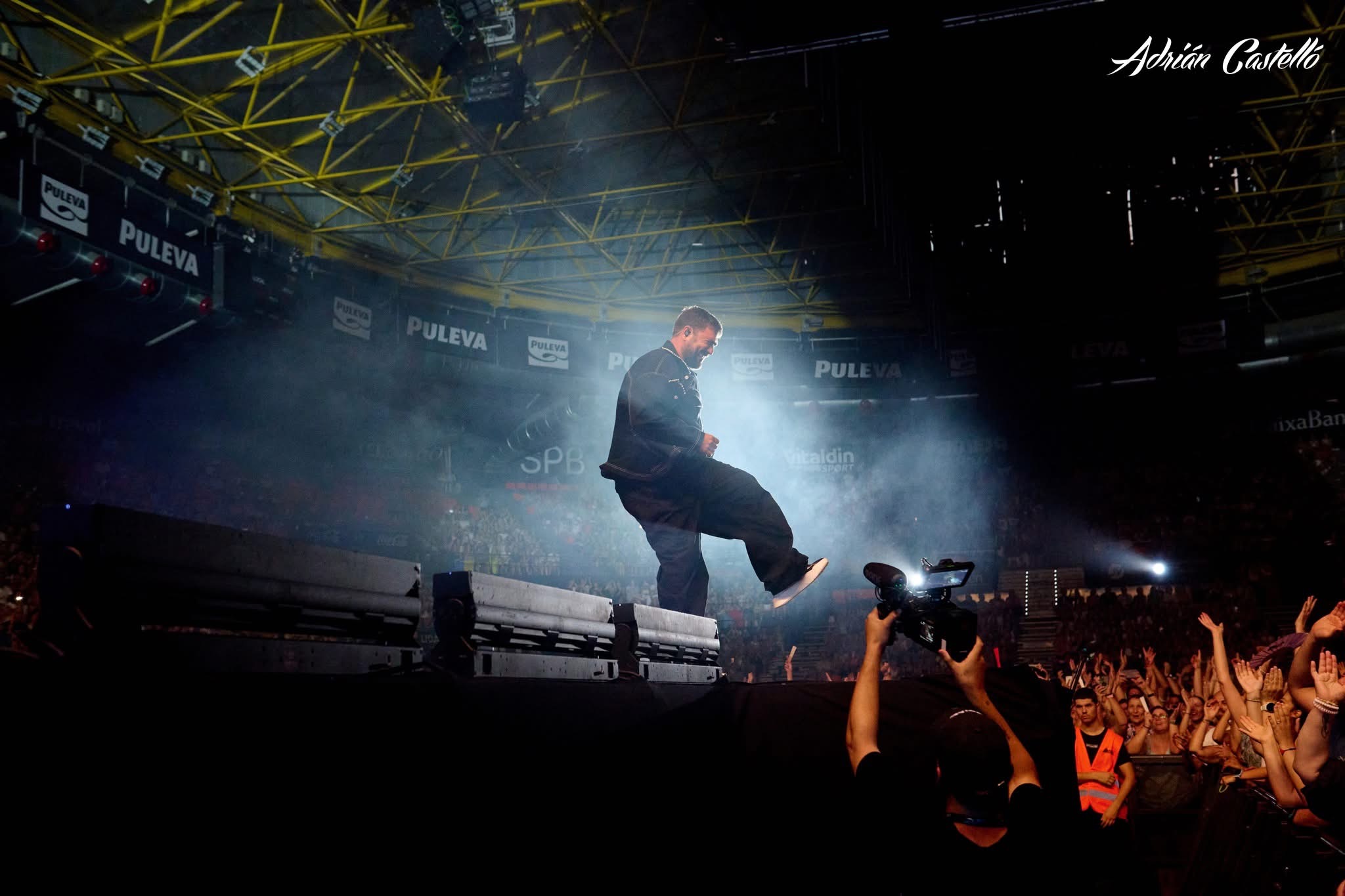 Antonio Orozco en concierto. foto @adriancastellofotografo