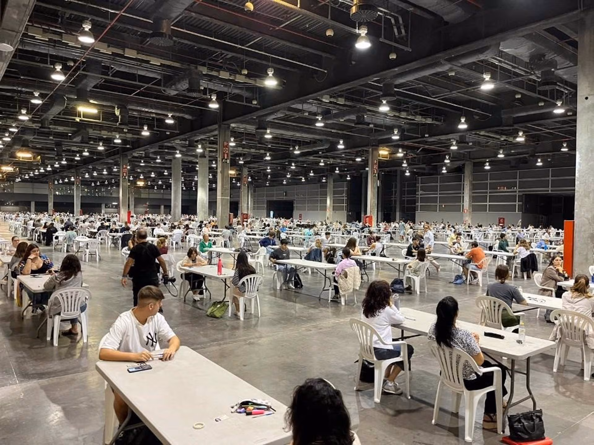 Paterna i Torrent, seus de l’examen per a obtindre el nivell B2 de valencià de la JQCV