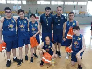 Aderes Burjassot campeones autonómicos fútbol 8 y baloncesto