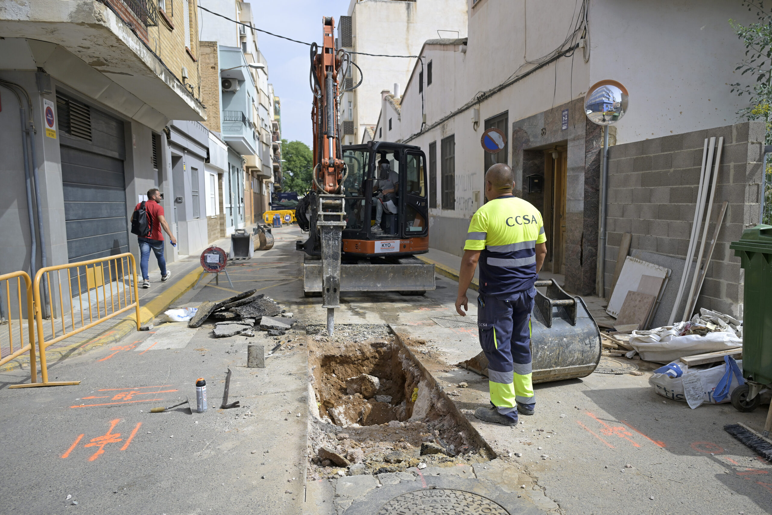 Paiporta comienza las obras de reconstrucción del alcantarillado y la red de aguas en la calle Lluís Vives