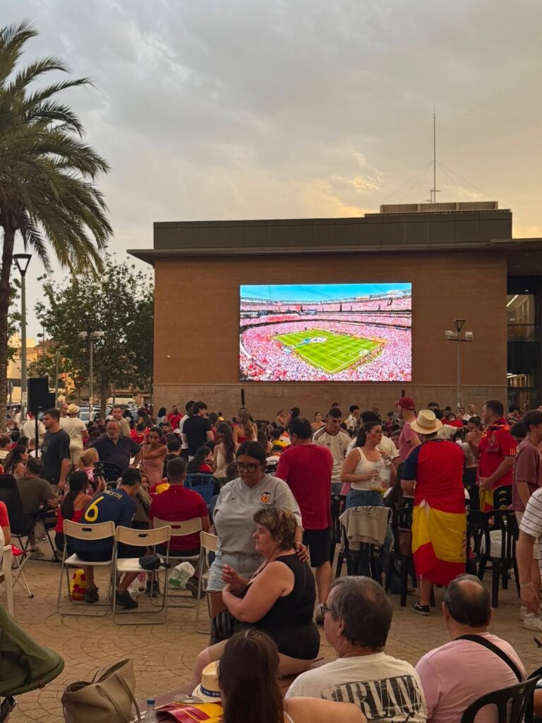 Alfara del Patriarca disfruta con la victoria de España en el Mundial de fútbol