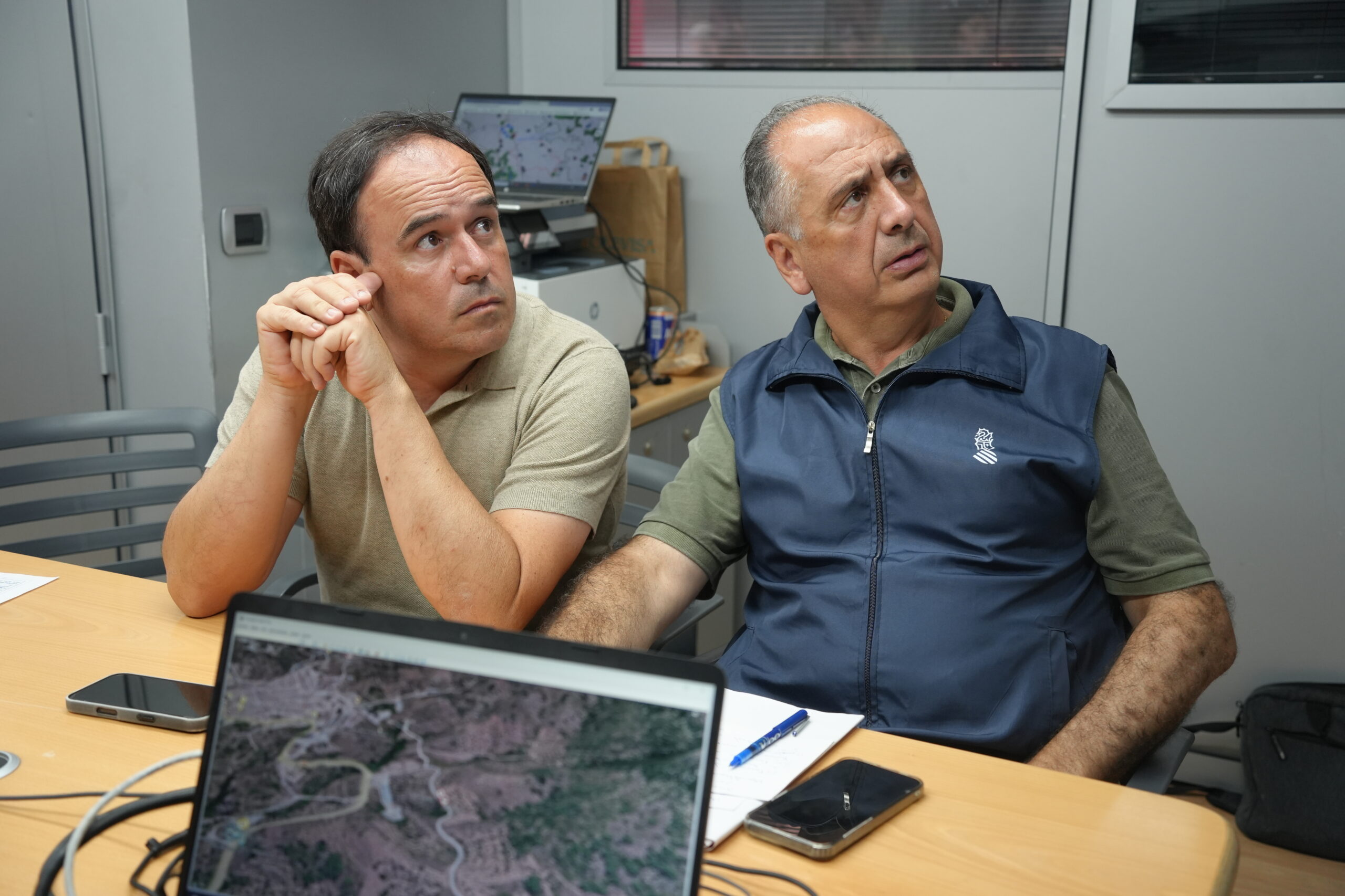 Pérez Llorca pone en valor el trabajo de los efectivos y la colaboración de las administraciones y vecinos ante el incendio de Gátova