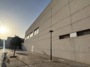 Manises fachada polideportivo