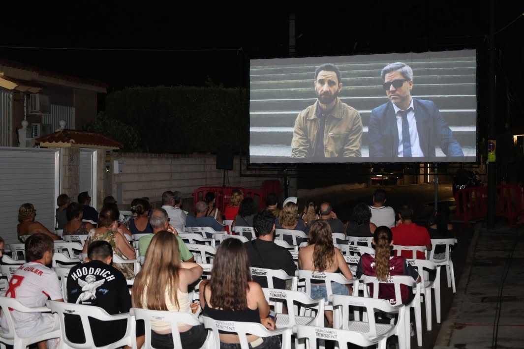 cine en la calle de Torrent