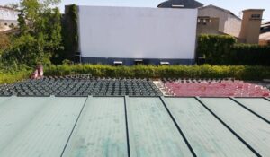 La emblemática Terraza Lumière de Alboraya reabre sus puertas y salva la tradición del cine de verano al aire libre