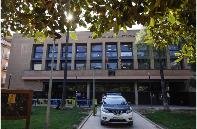 Decretada prisión provisional sin fianza para el detenido por el apuñalamiento mortal de su tío en Massanassa