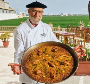 Toni-Montoliu-embajador-paella