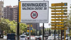 Valencia-cartell-en-valencia