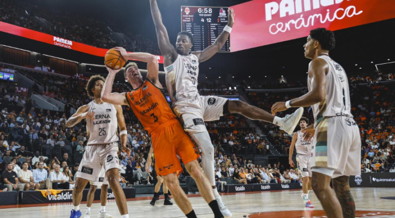 El Valencia Basket tropieza en el Roig Arena en un amargo debut liguero ante el iLERNA Lleida (100-105)