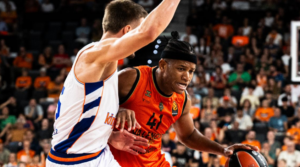 Jasiel Rivero renueva con el Valencia Basket hasta el final de la temporada 2026-27