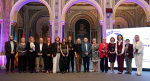 La Diputación premia a dos mujeres de Alfara y Picassent