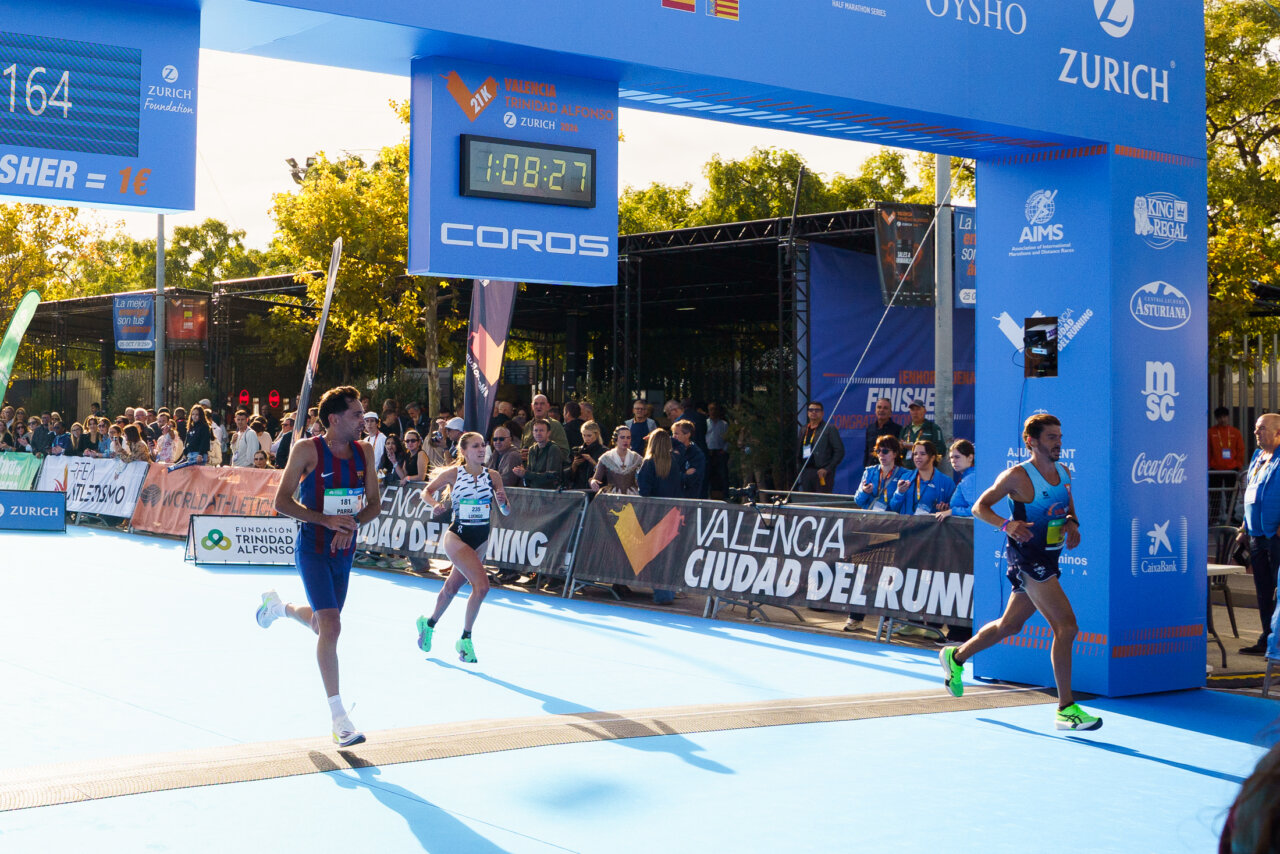 Laura Luengo logró récord nacional femenino con 1:08:28, rebajando tres segundos la marca