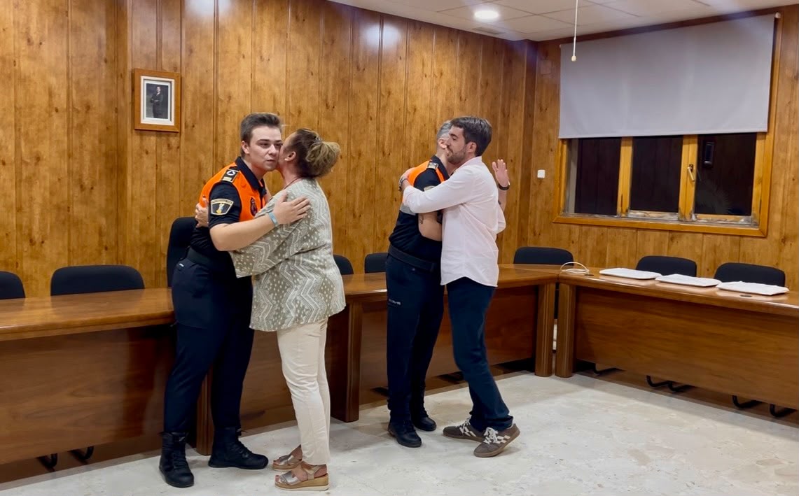 Acto galones a los nuevos mandos de la Agrupación Local de Voluntarios de Protección Civil