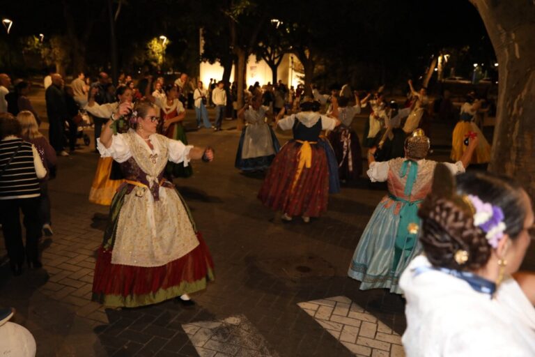 Dansa-Grup-de-Danses-Tribunal-de-les-Aigues-36