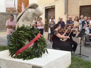 Escultura-El-Pes-de-la-Memoria-Quart-de-Poblet