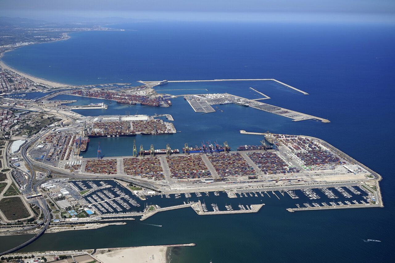 Valenciaport avanza en la construcción de la nueva subestación para reforzar la electrificación del Puerto de València
