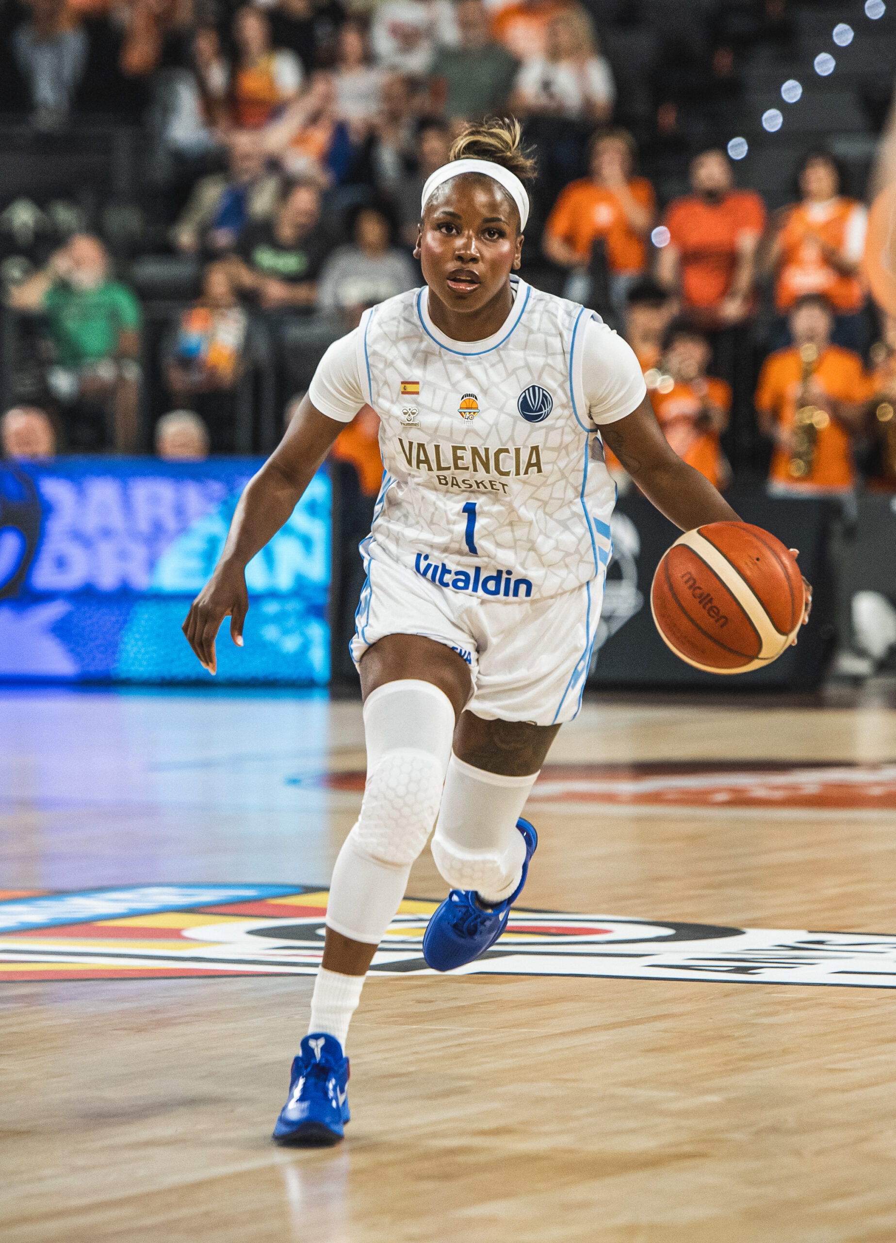 El Valencia Basket tropieza ante Flammes Carolo en el Roig Arena y encaja su segunda derrota en Euroliga
