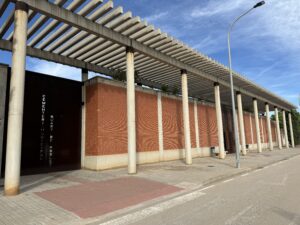 Imagen-exterior-del-Cementerio-Municipal-de-Quart-de-Poblet