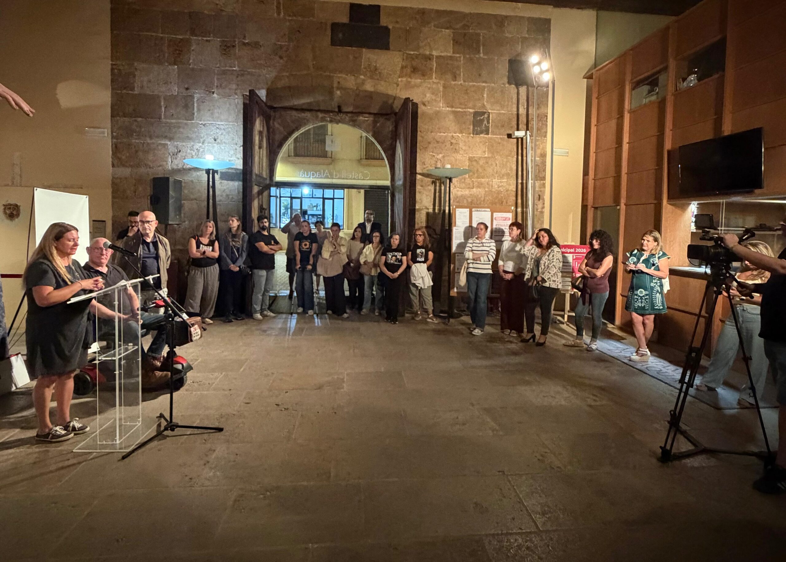 L'exposició "Un año de la DANA" en el Castell d'Alaquàs