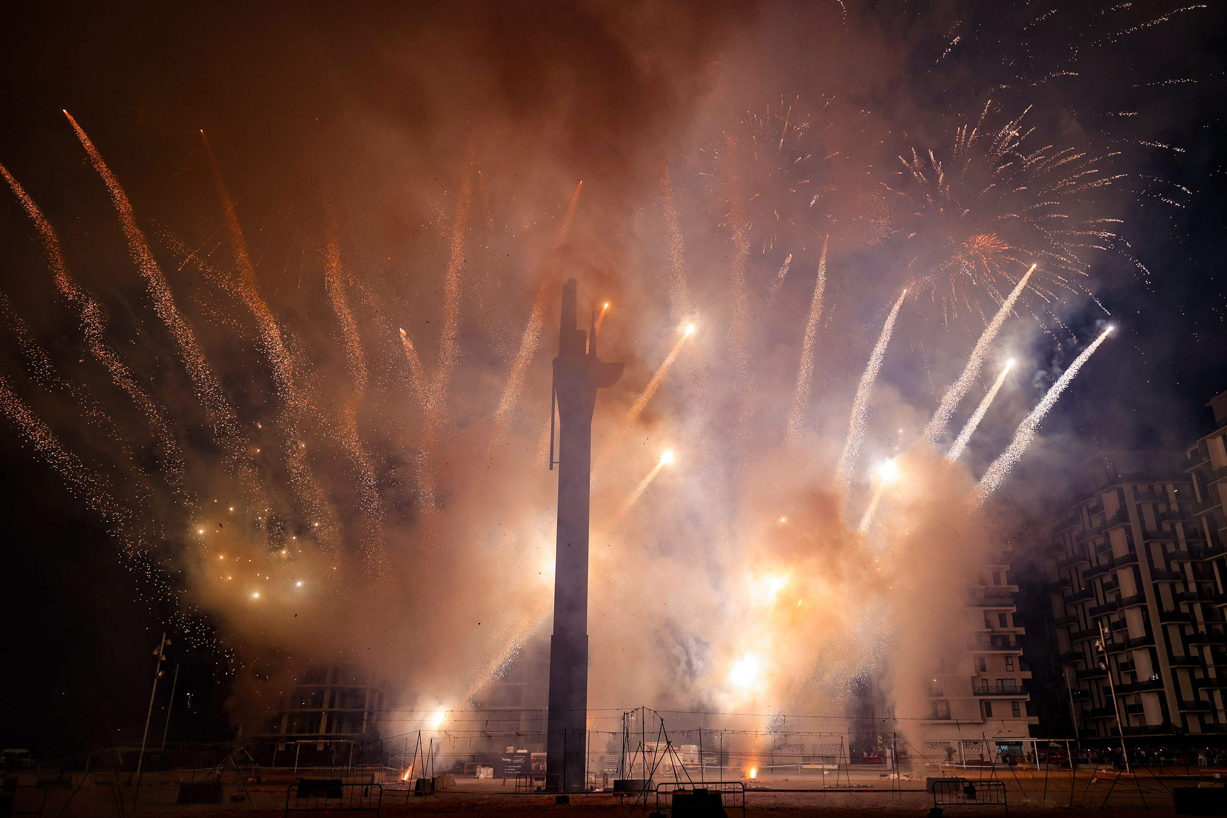 Mascletà nocturna Mislata