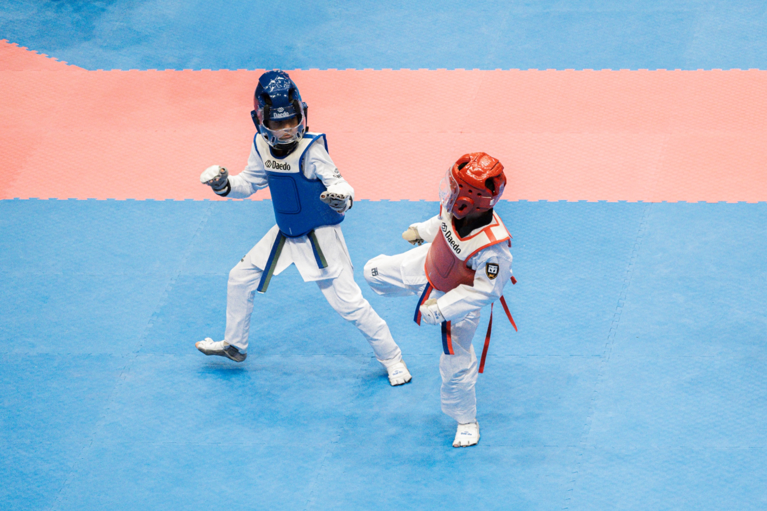 Los clubes de l'Horta brillan con fuerza en el podio de la segunda jornada del XIV Open Internacional de Taekwondo en la Fonteta