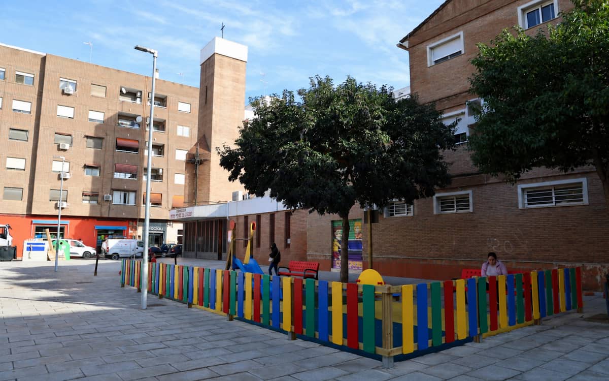 Catarroja rendirá un homenaje permanente a la solidaridad dedicando una de sus plazas al voluntariado de la dana