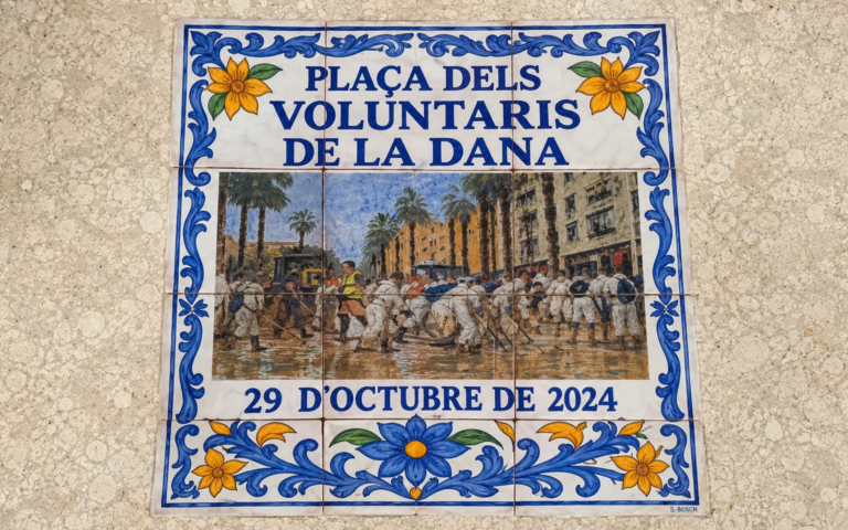 Catarroja rendirá un homenaje permanente a la solidaridad dedicando una de sus plazas al voluntariado de la dana