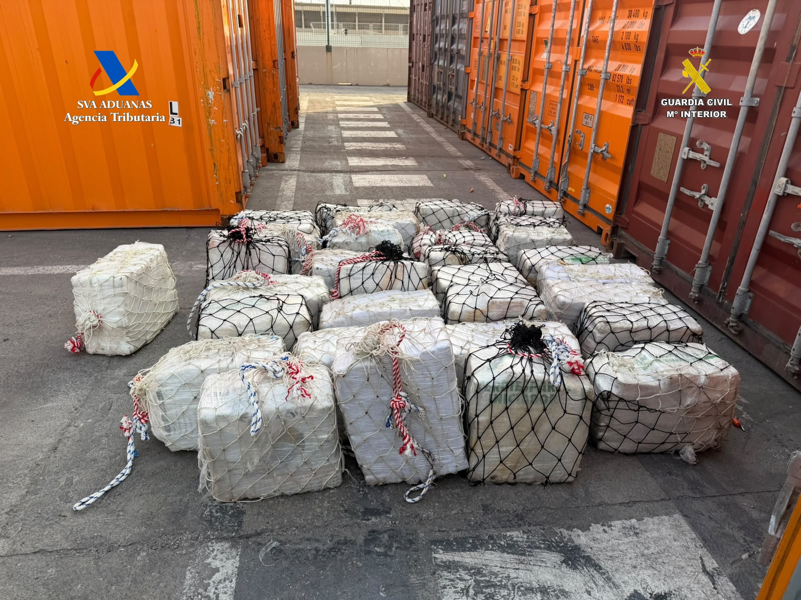 Guardia-Civil-Puerto-de-Valencia-droga