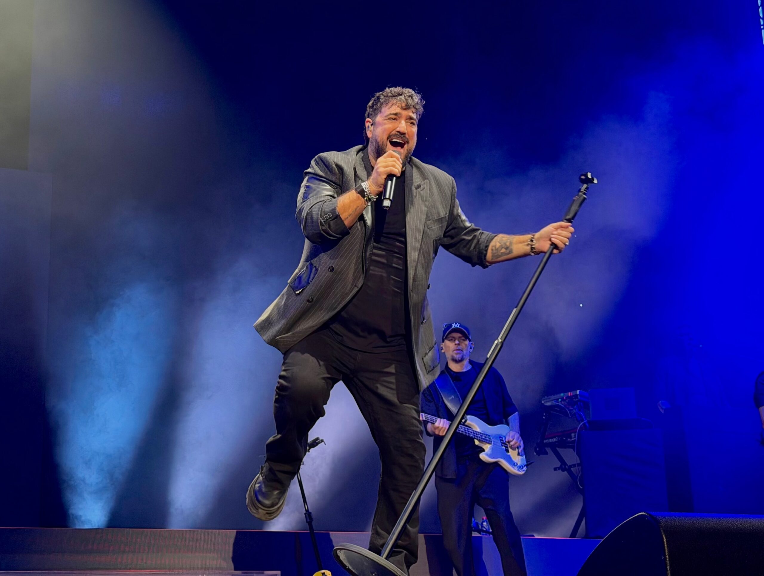 Antonio Orozco en el Roig Arena