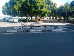 barreras fijas plaza llauradors la pobla de farnals