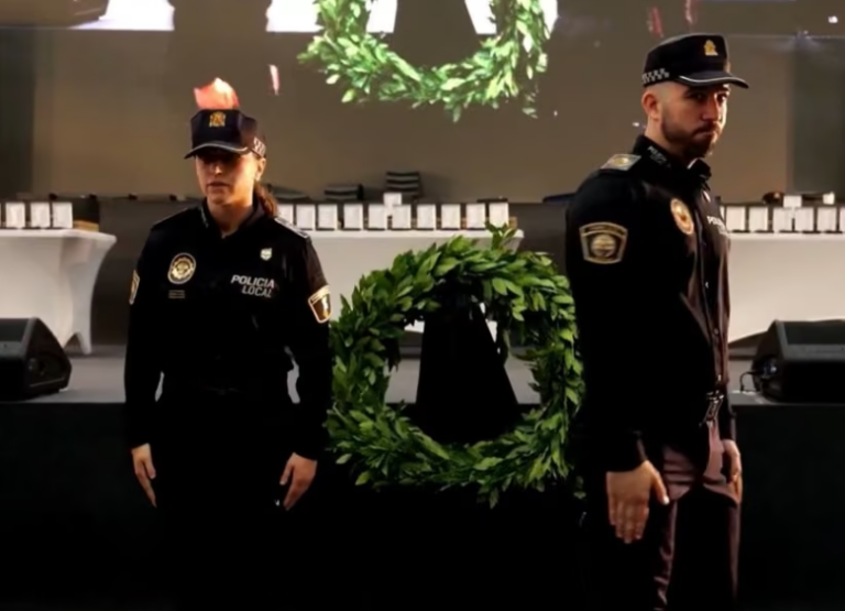 Catarroja homenajea a las víctimas de la DANA