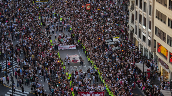 Las víctimas de la dana mantienen la protesta en València pese a las amenazas de Blocus