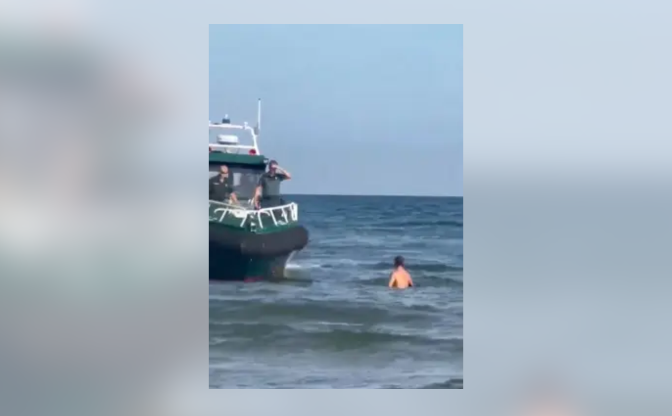 detenido por robar moviles en la playa policia local valencia