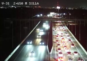 Un accidente en la Pista de Silla provoca varios kilómetros de retenciones en la entrada a Valencia
