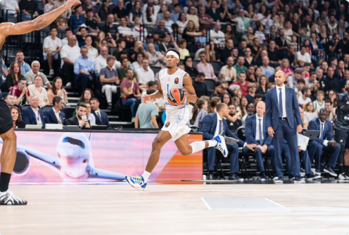 El Valencia Basket firma una remontada épica en Lyon tras levantar 18 puntos y se mantiene invicto en la EuroLeague (92-105)