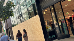 València, Blocus, comercios, centro de València, seguridad, disturbios, Halloween